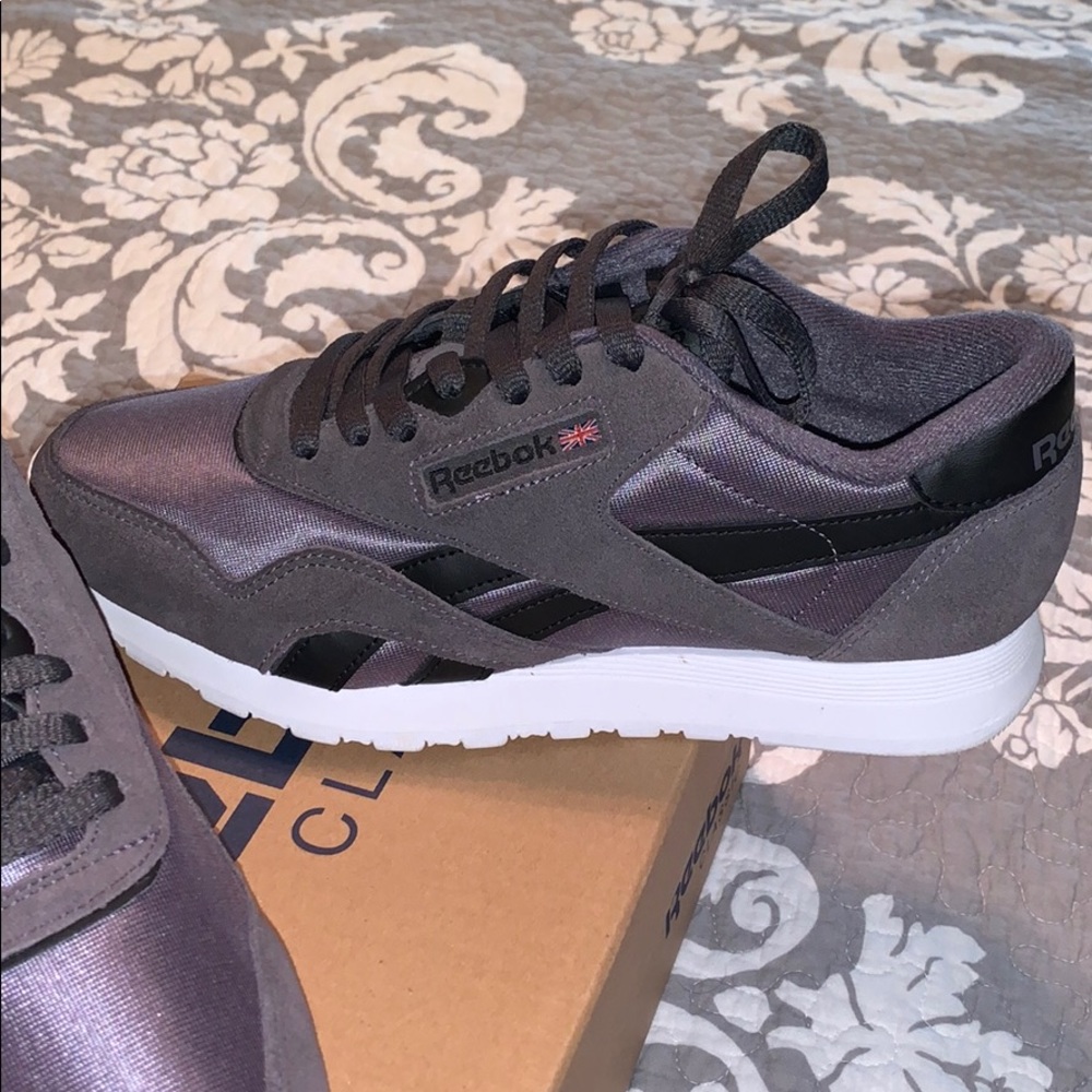 Classic Nylon Reeboks - Picture 3 of 4